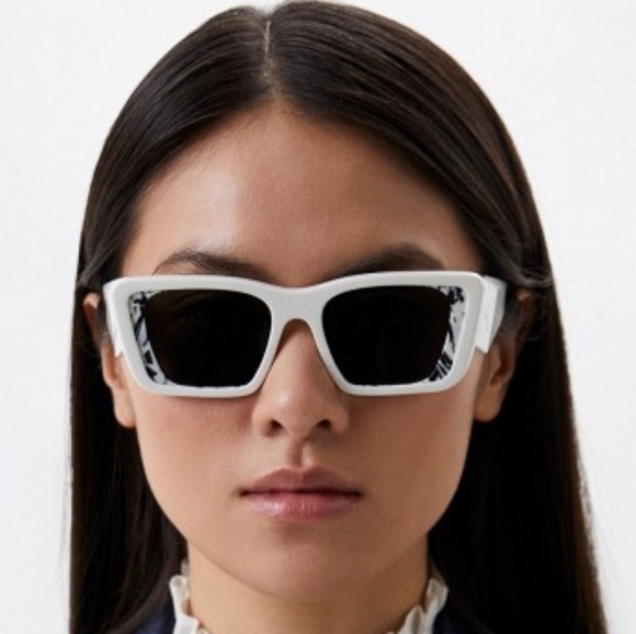 NEW PRADA PR08YSF WOMEN'S WHITE SUNGLASSES  PR 08YSF 02V5S0 NEW PR08YS - Picture 7 of 12